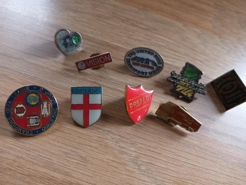 Mixed enamel pin badges - 9,
