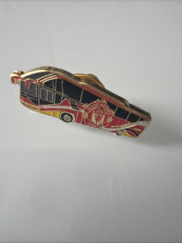 Manchester united team coach - united,